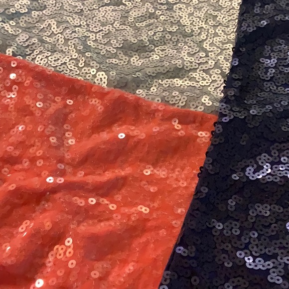 Tank tops - Picture 5 of 6